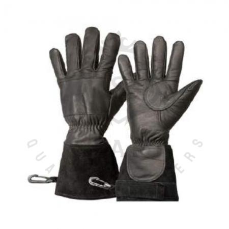 FIRE FIGHTING GLOVES